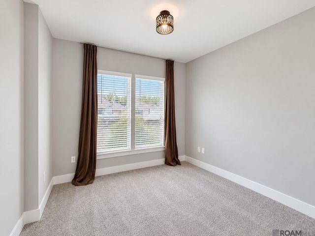 13775 Pinyon Dr, Denham Springs, LA 70726