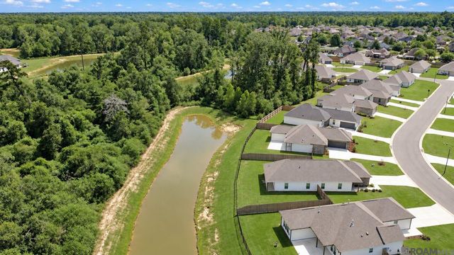 13775 Pinyon Dr, Denham Springs, LA 70726