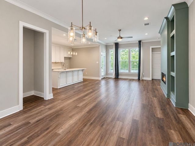 13775 Pinyon Dr, Denham Springs, LA 70726
