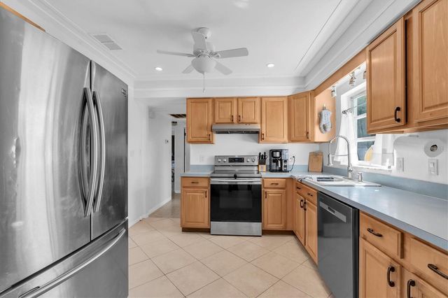 4018 26TH AVENUE N, St Petersburg, FL 33713