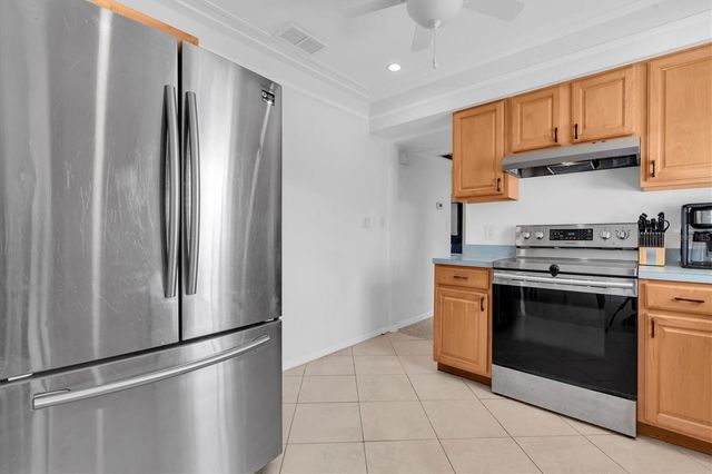 4018 26TH AVENUE N, St Petersburg, FL 33713