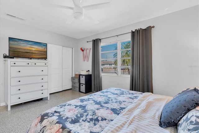 4018 26TH AVENUE N, St Petersburg, FL 33713