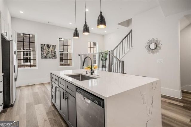 3165 Dogwood Drive 104, Hapeville, GA 30354