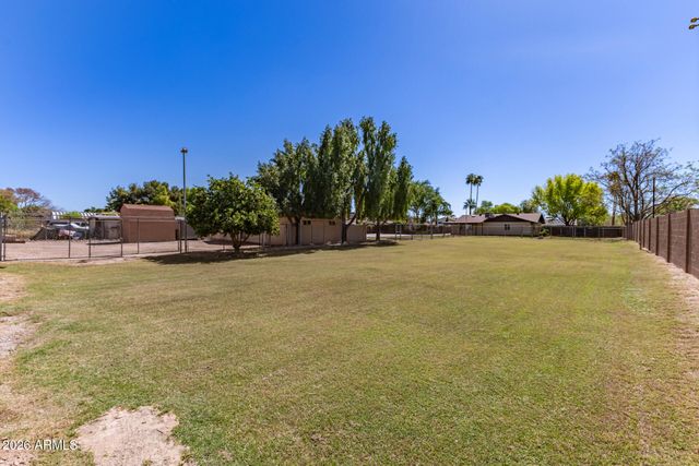 4132 W MONTE CRISTO Avenue, Phoenix, AZ 85053