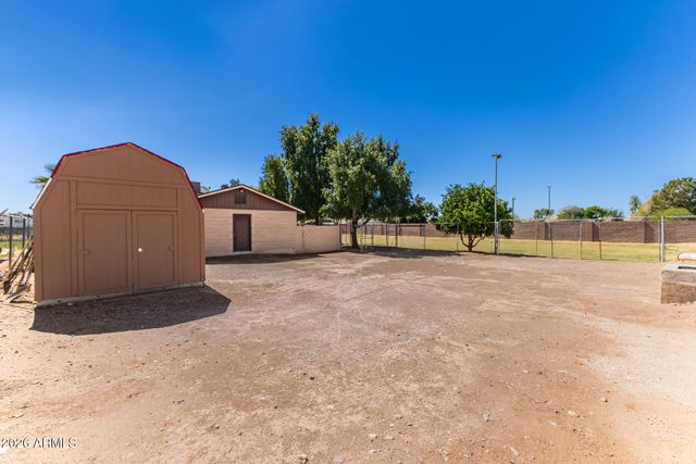 4132 W MONTE CRISTO Avenue, Phoenix, AZ 85053