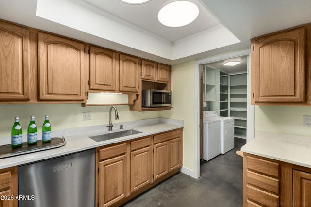 4132 W MONTE CRISTO Avenue, Phoenix, AZ 85053