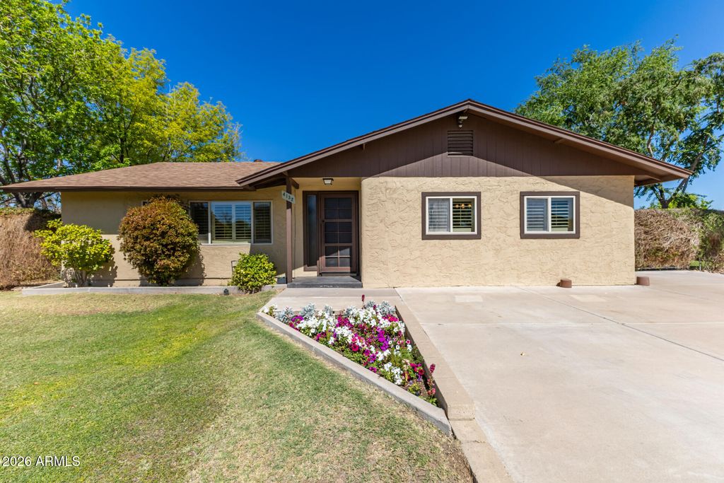 4132 W MONTE CRISTO Avenue, Phoenix, AZ 85053