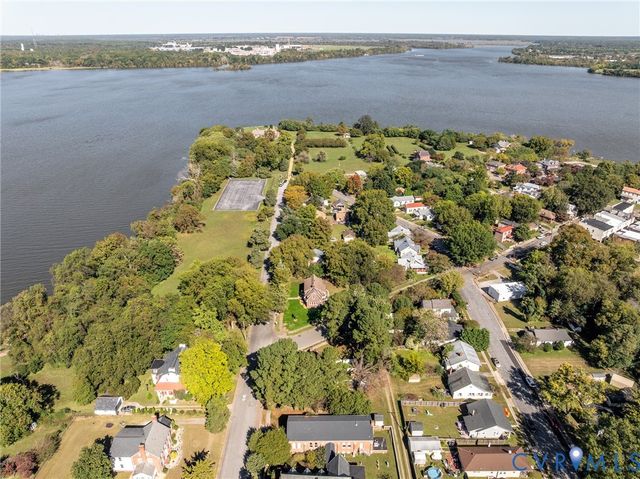 509 Cedar Ln, Hopewell, VA 23860