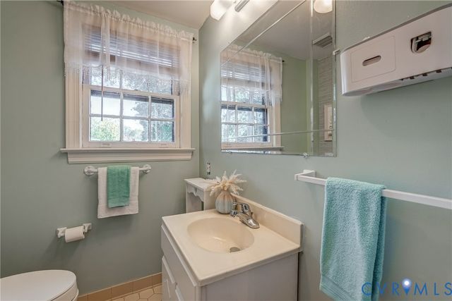 509 Cedar Ln, Hopewell, VA 23860