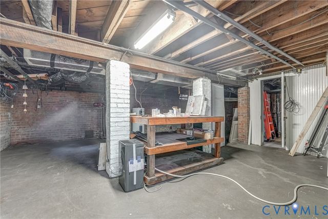 509 Cedar Ln, Hopewell, VA 23860