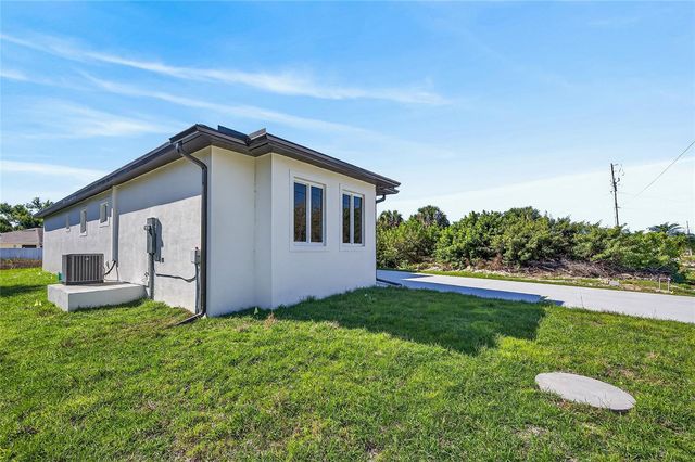 511 SWEETWATER DRIVE, Rotonda West, FL 33947