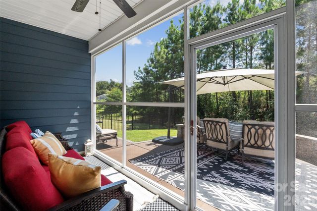 11230 Black Brant Lane, Charlotte, NC 28278