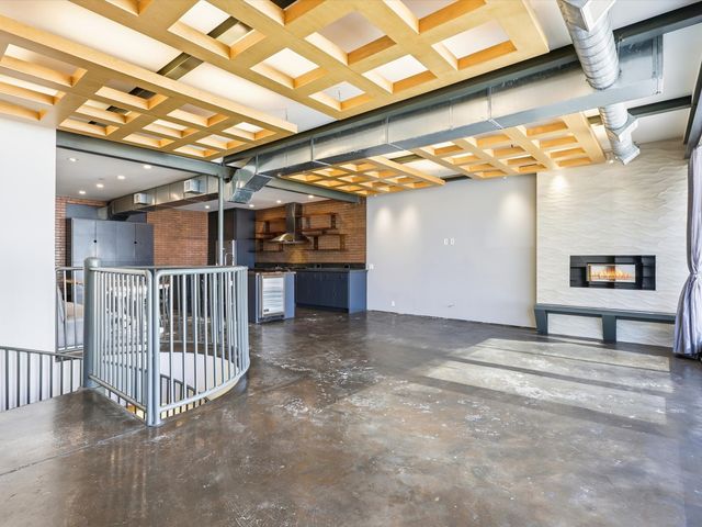 511 N Akard Street 1505, Dallas, TX 75201