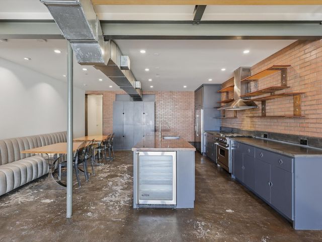 511 N Akard Street 1505, Dallas, TX 75201