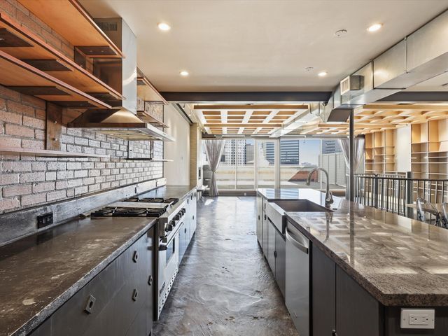 511 N Akard Street 1505, Dallas, TX 75201