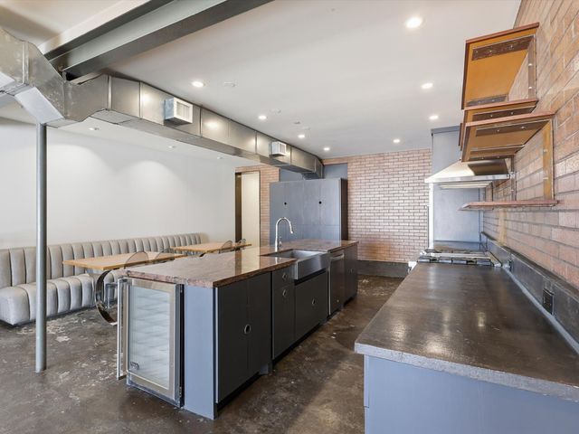 511 N Akard Street 1505, Dallas, TX 75201