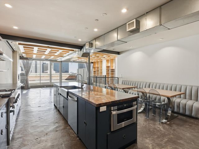 511 N Akard Street 1505, Dallas, TX 75201