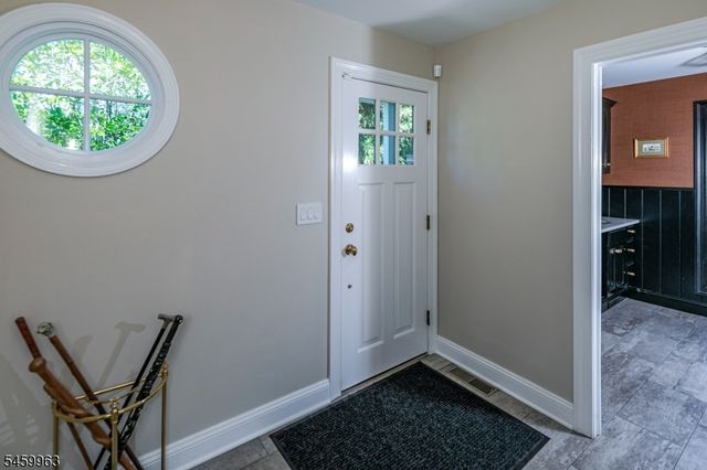102 Rolling Hill Rd, Montgomery Twp., NJ 08558
