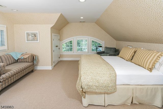 102 Rolling Hill Rd, Montgomery Twp., NJ 08558