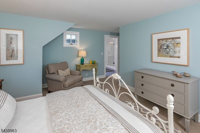 102 Rolling Hill Rd, Montgomery Twp., NJ 08558