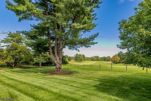 102 Rolling Hill Rd, Montgomery Twp., NJ 08558