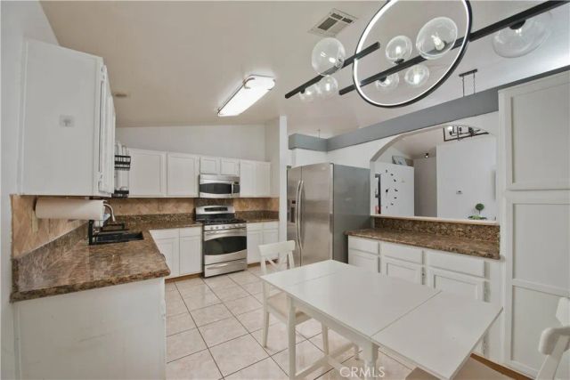 6338 W Avenue J5, Lancaster, CA 93536