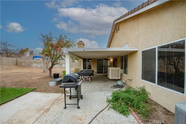 6338 W Avenue J5, Lancaster, CA 93536