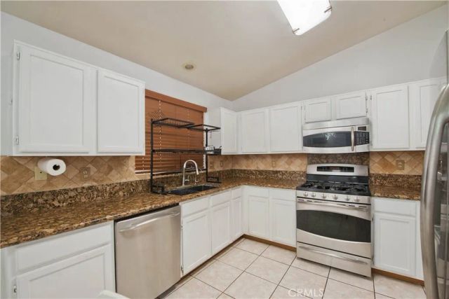 6338 W Avenue J5, Lancaster, CA 93536