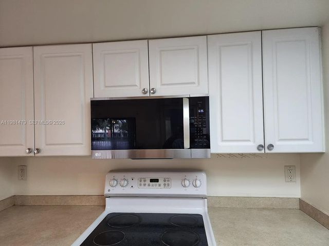 9022 W Atlantic Blvd 223, Coral Springs, FL 33071