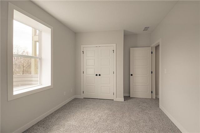 1059 Fir Lane, Liberty, MO 64068