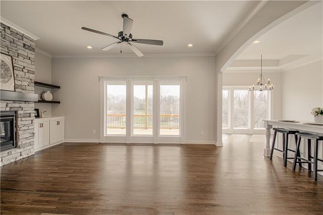 1059 Fir Lane, Liberty, MO 64068