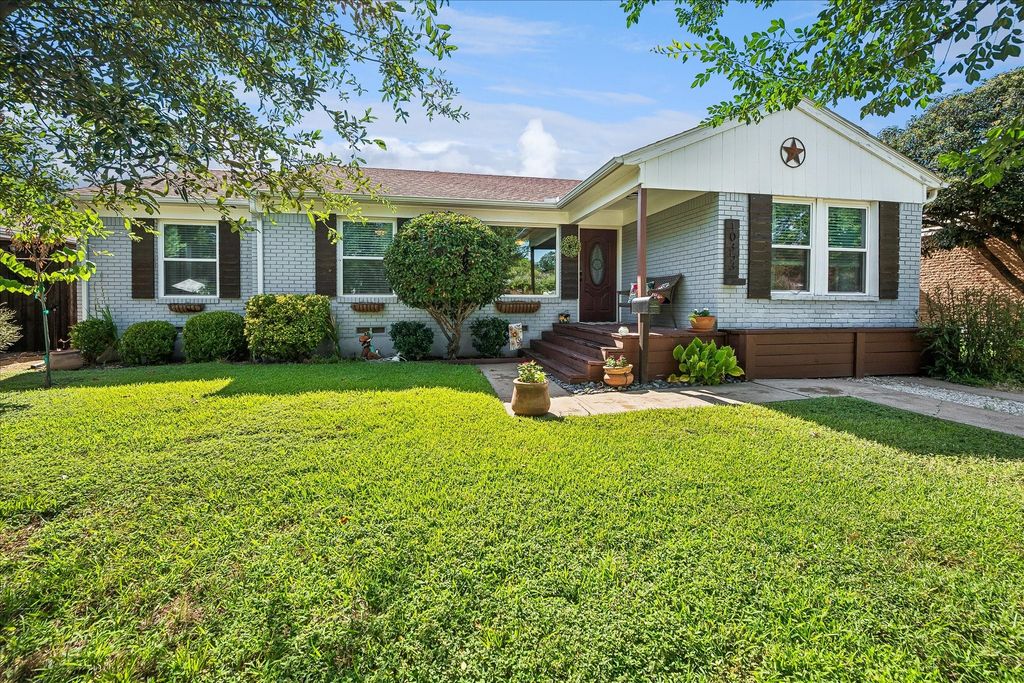 10353 Newcombe Drive, Dallas, TX 75228