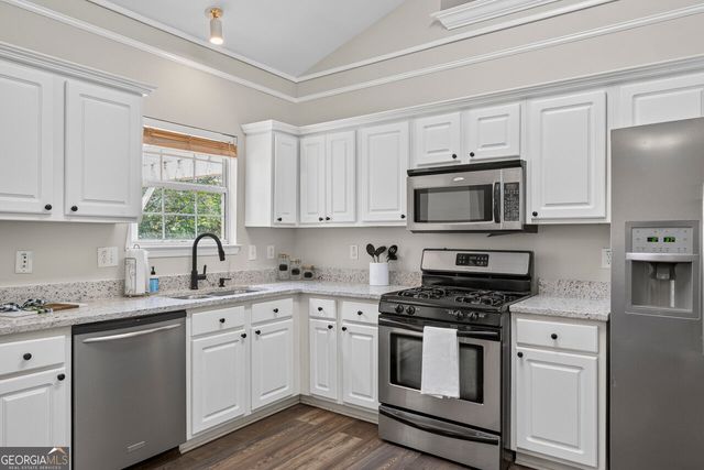 611 Brookwater Drive, Stockbridge, GA 30281