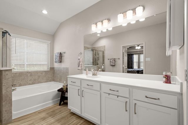 725 Yellow Birch Lane, Conroe, TX 77304