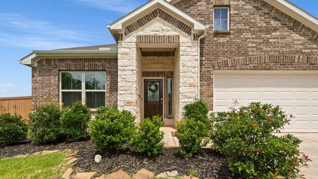 725 Yellow Birch Lane, Conroe, TX 77304