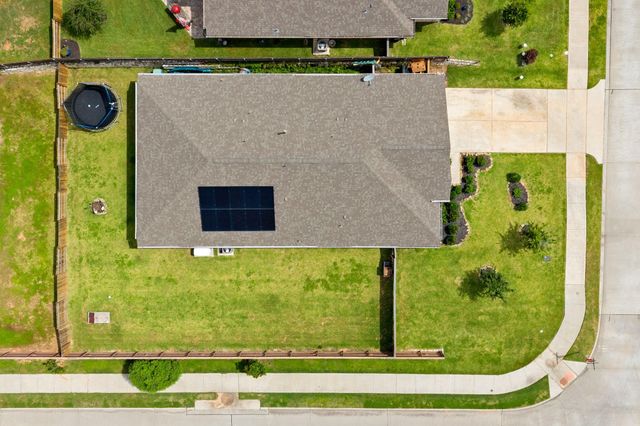 725 Yellow Birch Lane, Conroe, TX 77304