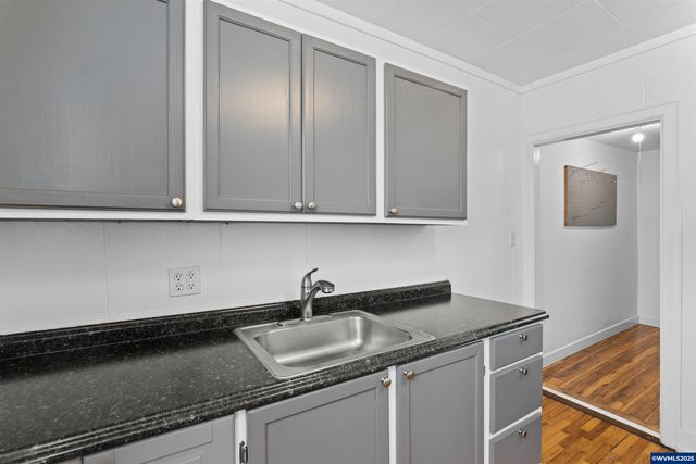 1321 SE Mill St, Roseburg, OR 97470