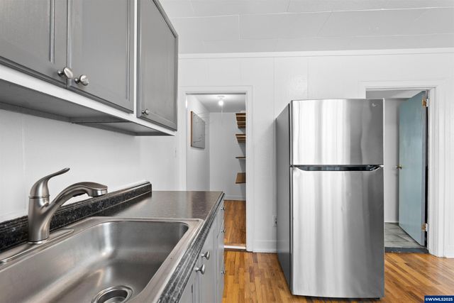 1321 SE Mill St, Roseburg, OR 97470