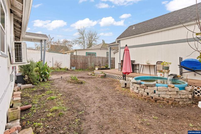 1321 SE Mill St, Roseburg, OR 97470