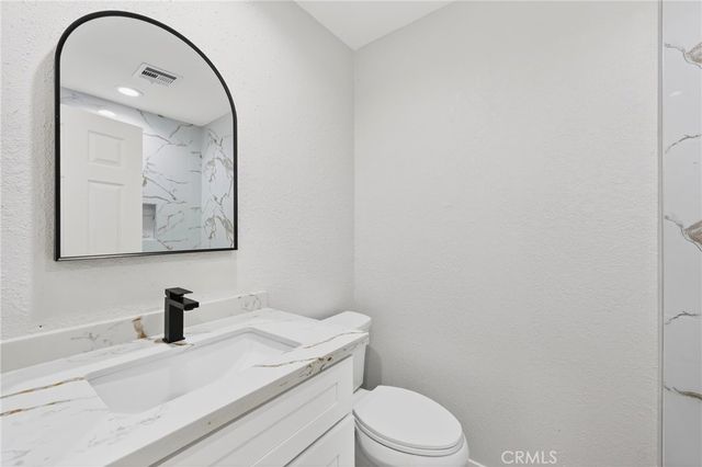 6568 Avenida Mariposa, Jurupa Valley, CA 92509