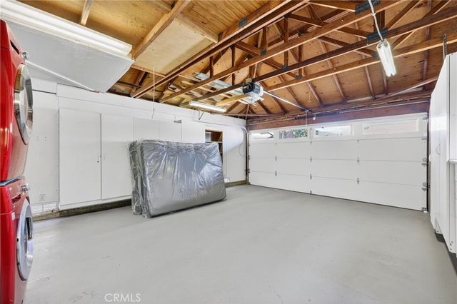 6568 Avenida Mariposa, Jurupa Valley, CA 92509