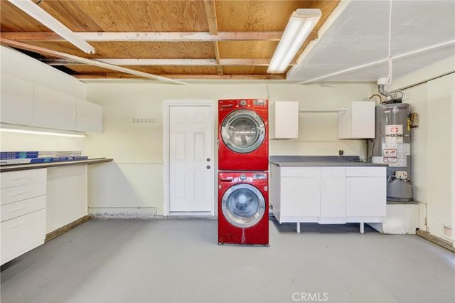 6568 Avenida Mariposa, Jurupa Valley, CA 92509