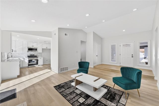 6568 Avenida Mariposa, Jurupa Valley, CA 92509