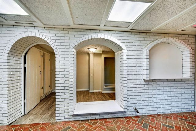 17 E Oak Street, Canal Winchester, OH 43110