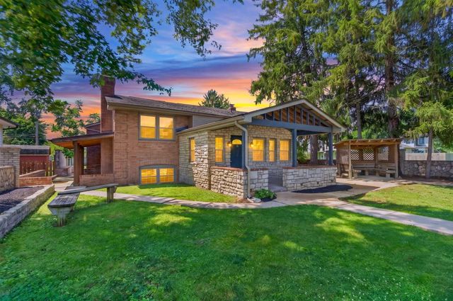 17 E Oak Street, Canal Winchester, OH 43110