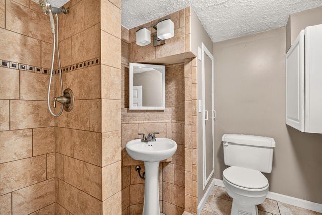 17 E Oak Street, Canal Winchester, OH 43110