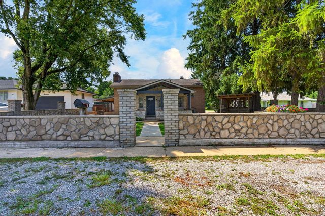17 E Oak Street, Canal Winchester, OH 43110