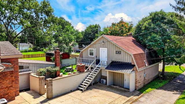 17 E Oak Street, Canal Winchester, OH 43110