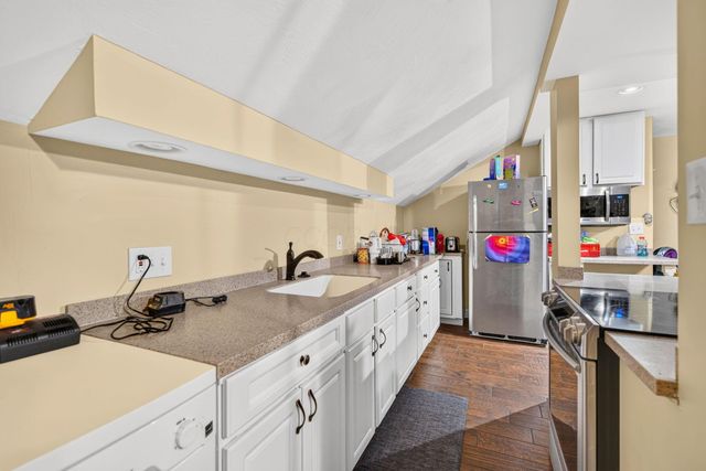 17 E Oak Street, Canal Winchester, OH 43110