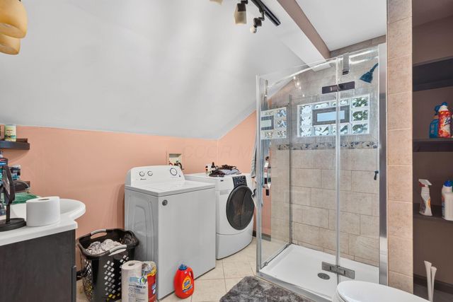 17 E Oak Street, Canal Winchester, OH 43110
